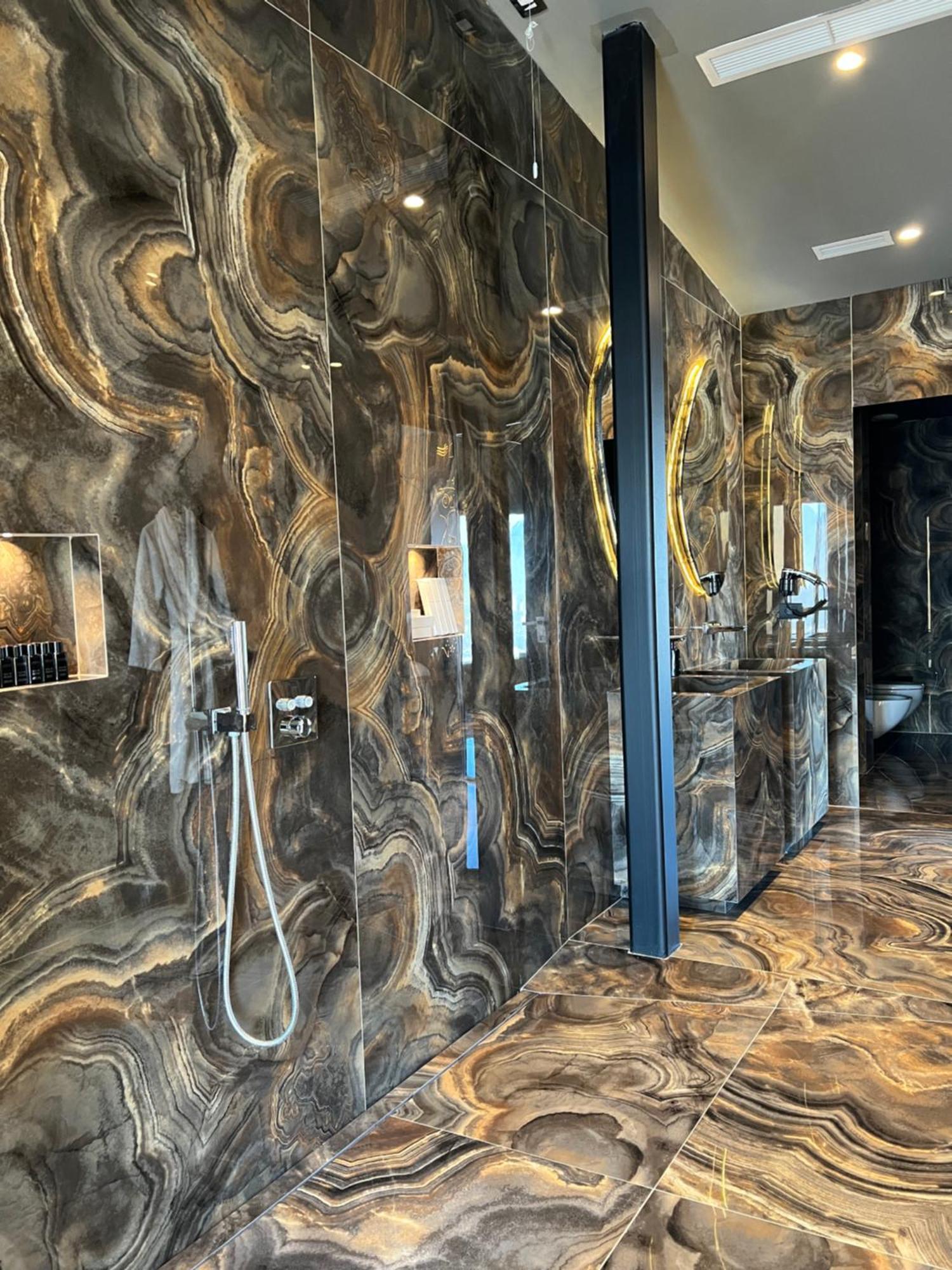Arka Art Hotel Kashari 外观 照片 Bathroom in the hotel