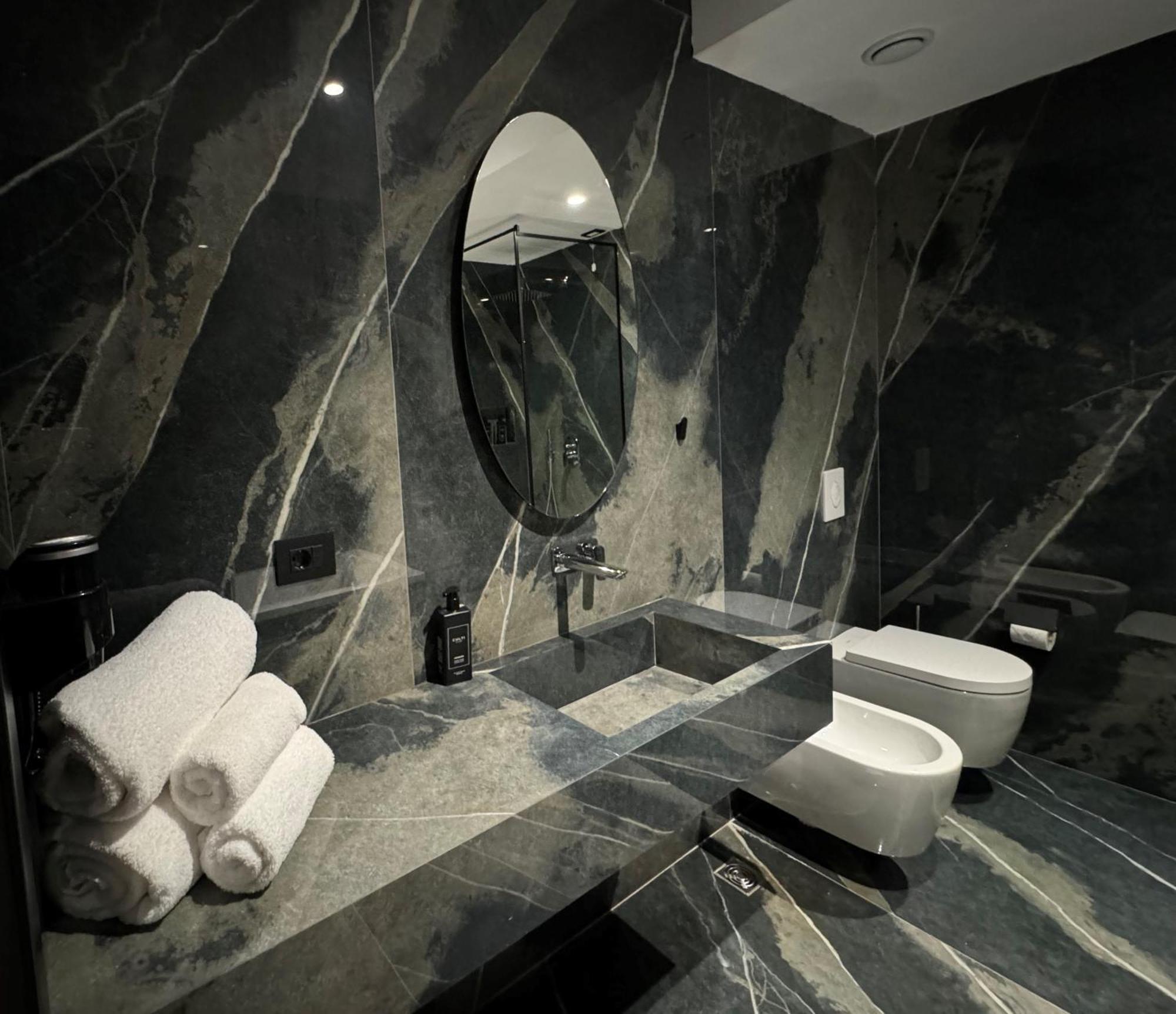 Arka Art Hotel Kashari 外观 照片 Bathroom